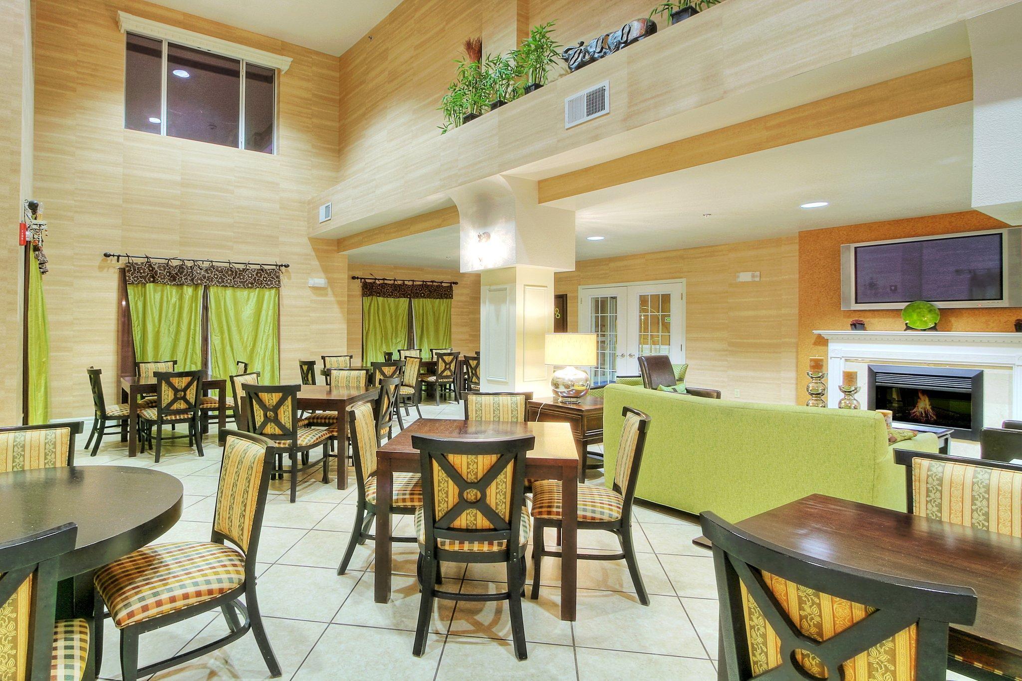 Holiday Inn Express And Suites - Tucumcari, An Ihg Hotel Restaurant bilde