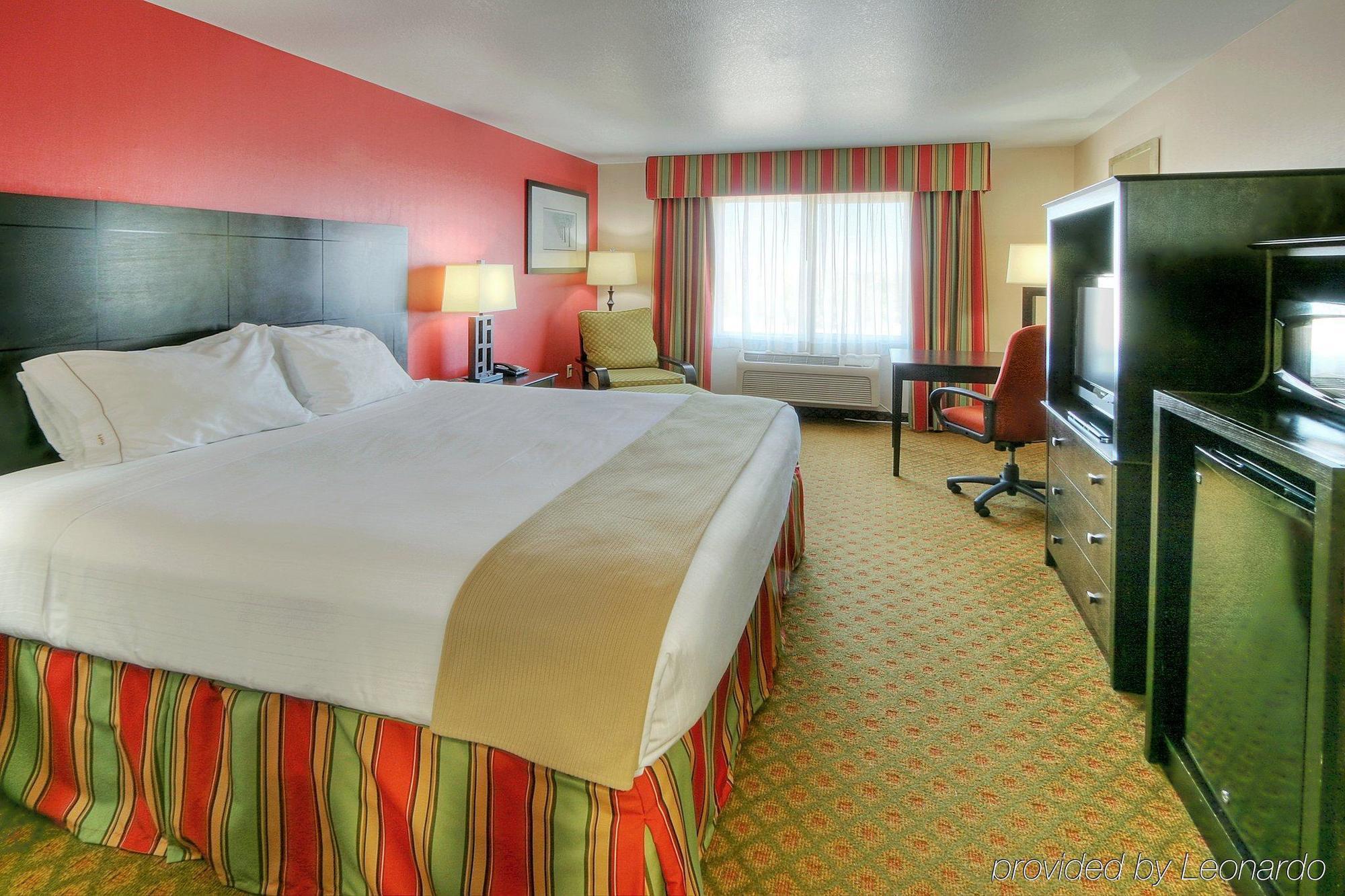 Holiday Inn Express And Suites - Tucumcari, An Ihg Hotel Eksteriør bilde